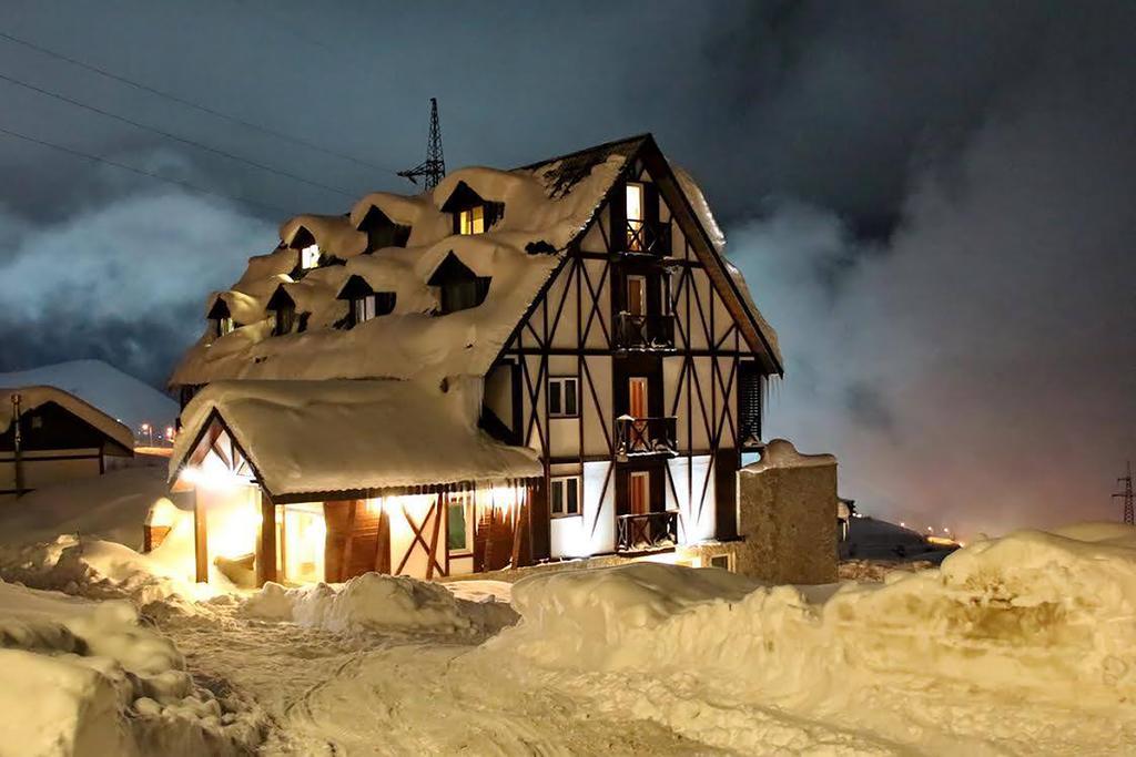 Edelweiss Hotel Gudauri Esterno foto